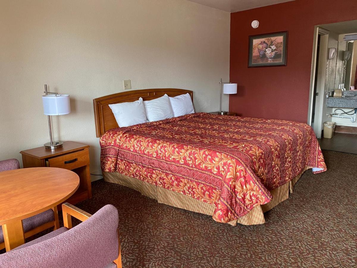 Travel Inn Lackland Sea World 샌안토니오 외부 사진