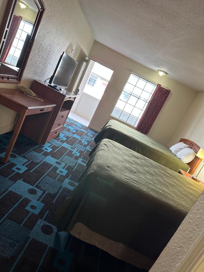 Travel Inn Lackland Sea World 샌안토니오 외부 사진